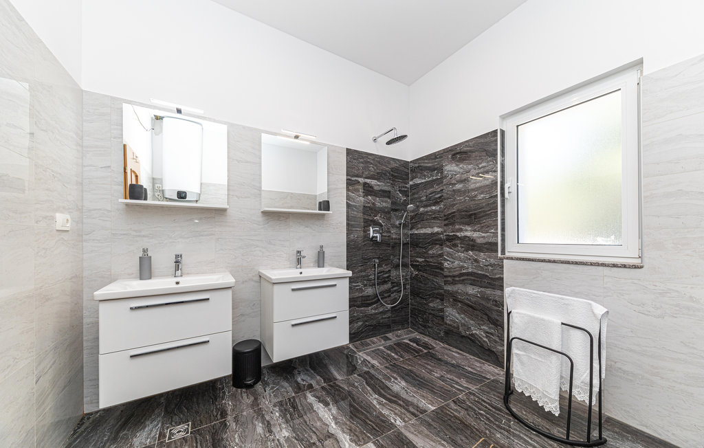 Ferienhaus - Trogir-Vinisce , Kroatien - CDC533 30