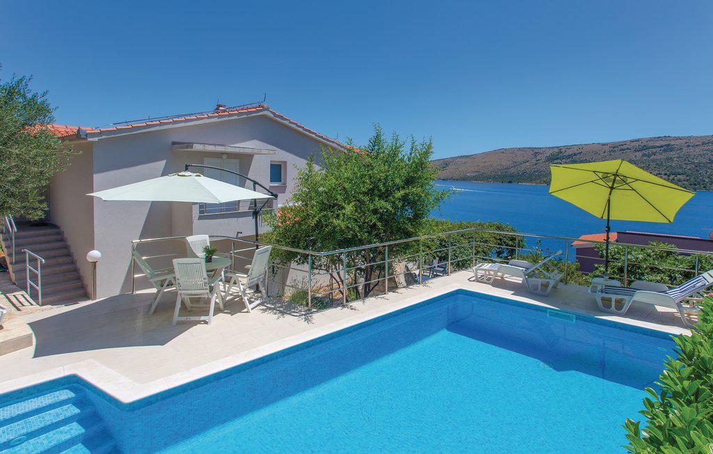 Ferienhaus - Trogir-Poljica , Kroatien - CDE306 1