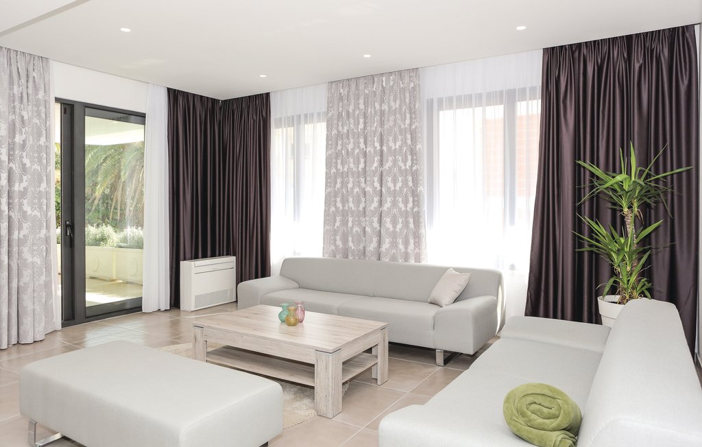 Ferienhaus - Trogir-Saldun , Kroatien - CDE919 23