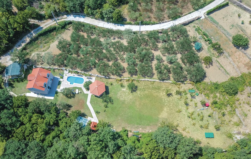 Semesterhus - Omis-Slime , Kroatien - CDF726 10