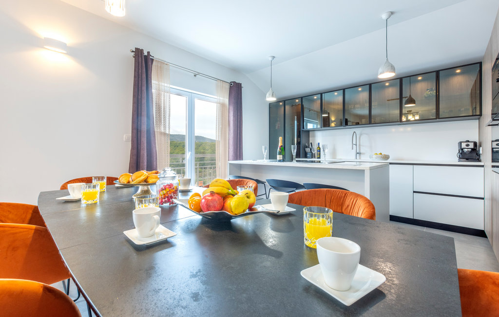 Semesterhus - Omis-Tugare , Kroatien - CDF651 25