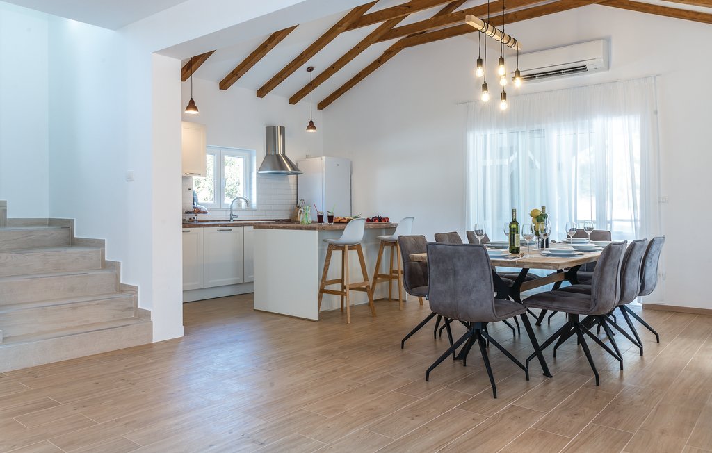 Feriehus - Sibenik-Dubrava , Kroatia - CDJ632 2