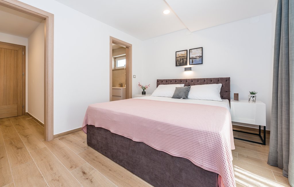 Semesterhus - Sibenik-Pirovac , Kroatien - CDJ655 36