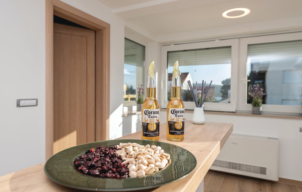 Semesterhus - Sibenik-Pirovac , Kroatien - CDJ655 31