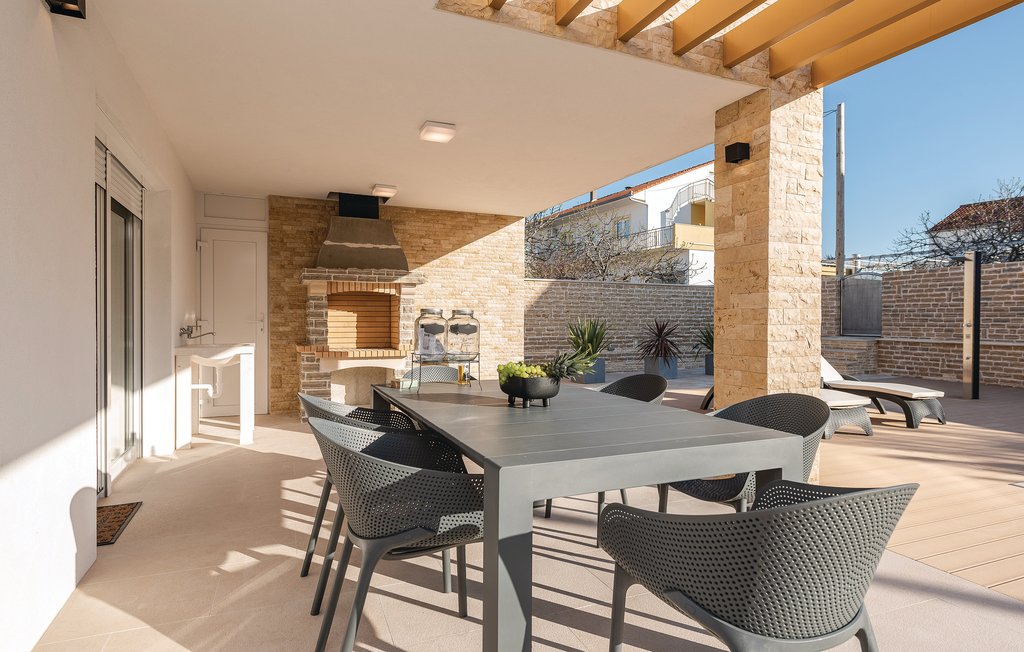 Semesterhus - Sibenik-Pirovac , Kroatien - CDJ655 15