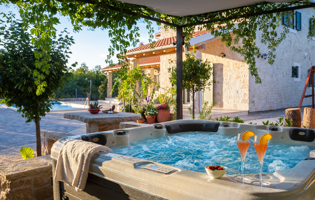 Ferienhaus - Sibenik-Pakovo Selo , Kroatien - CDJ649 10