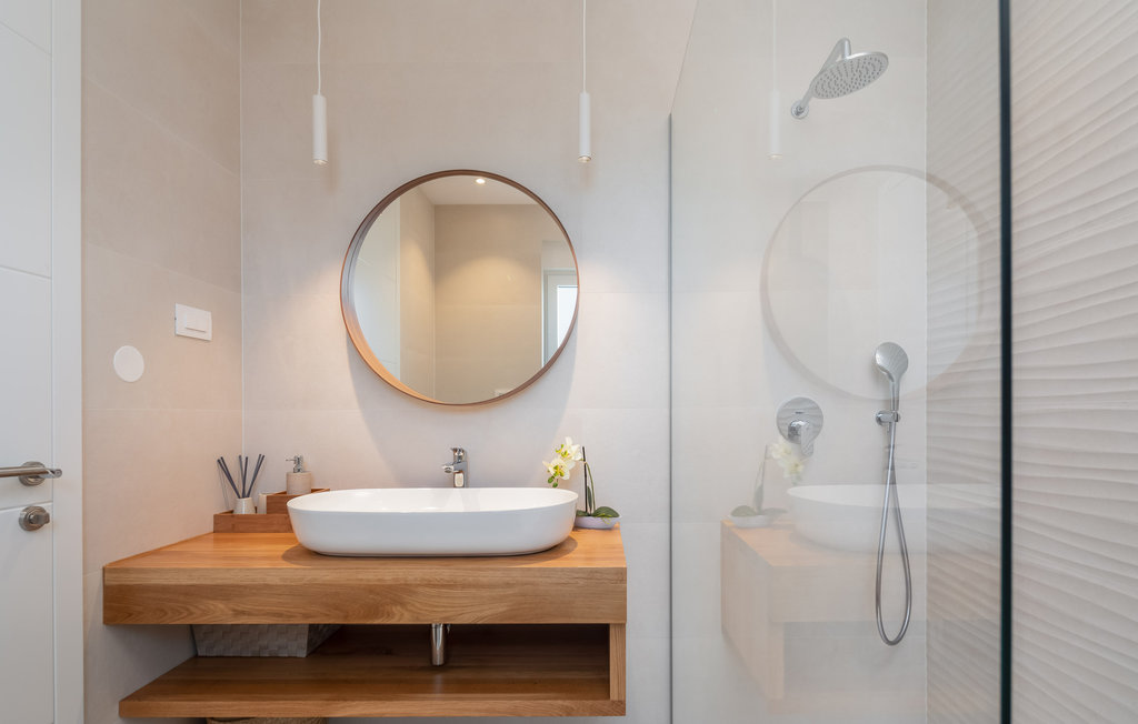 Semesterhus - Vodice , Kroatien - CDJ715 52