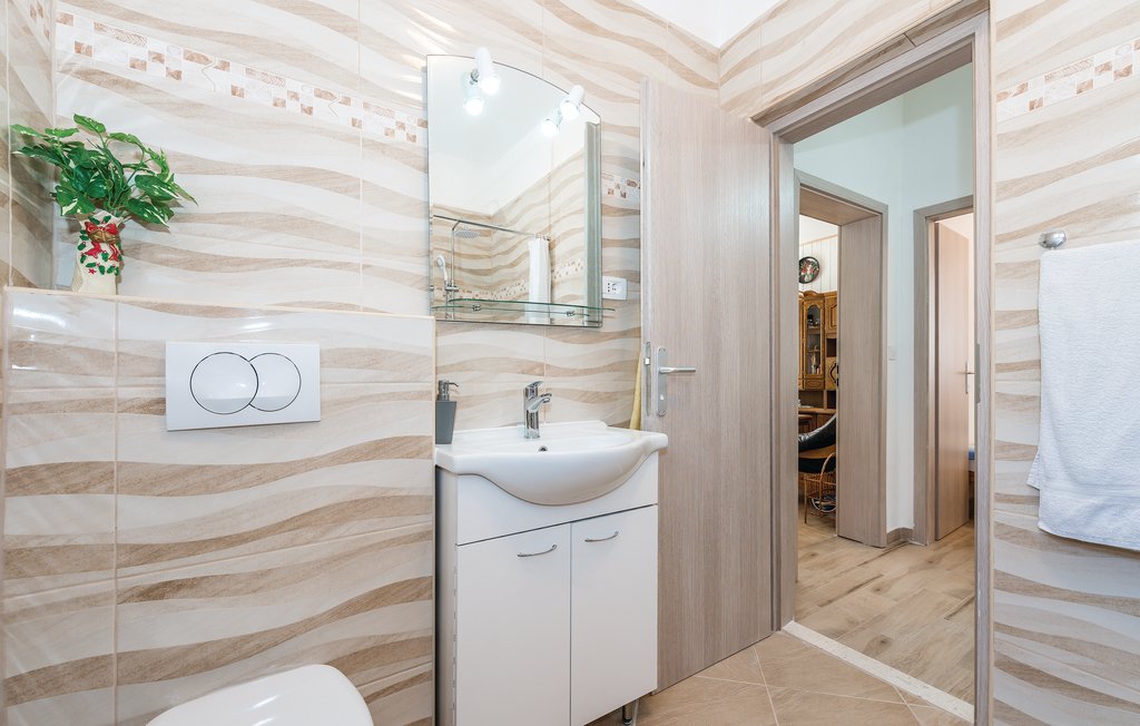 Ferienhaus - Vodice , Kroatien - CDJ465 18