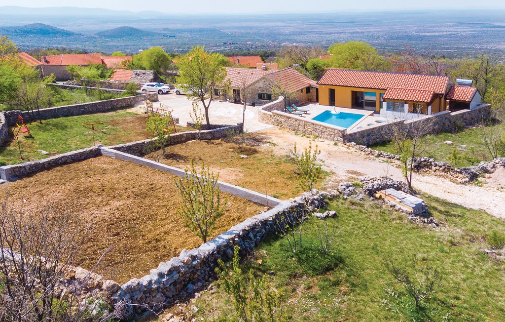 Ferienhaus - Drnis-Lisnjak , Kroatien - CDJ615 13