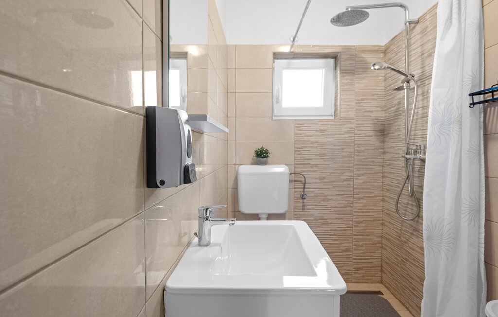 Semesterhus - Biograd-Tinj , Kroatien - CDJ699 25