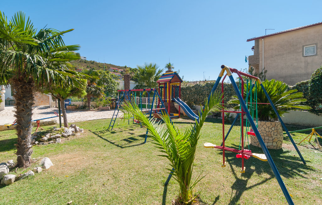 Feriehus - Omis-Dugi Rat , Kroatia - CDM828 3