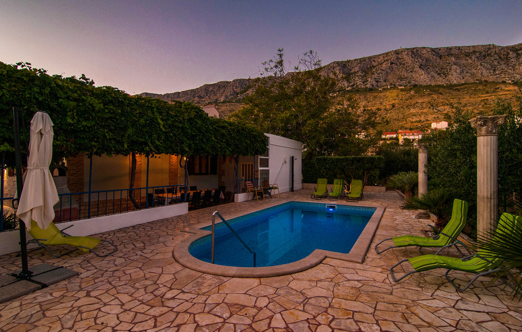 Feriehus - Omis-Dugi Rat , Kroatia - CDM828 1