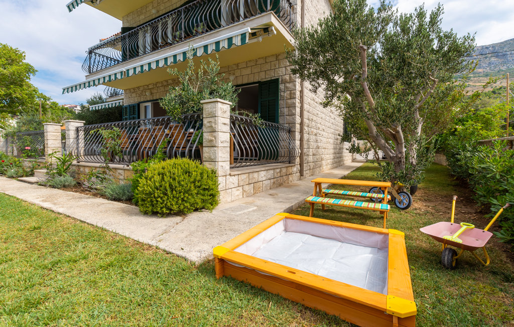 Semesterhus - Omis-Dugi Rat , Kroatien - CDM673 10