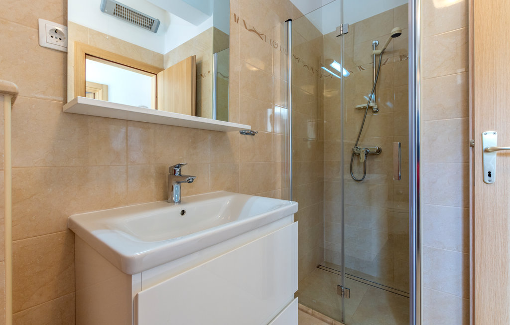 Semesterhus - Omis-Dugi Rat , Kroatien - CDM673 41