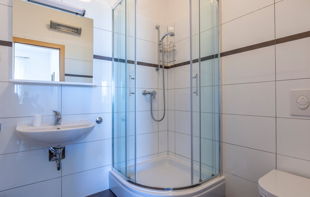 Semesterhus - Omis-Dugi Rat , Kroatien - CDM673 44