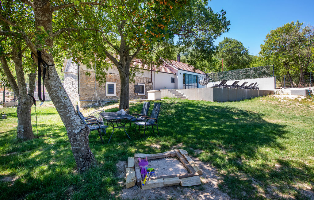 Semesterhus - Ploce-Metkovic , Kroatien - CDR512 18