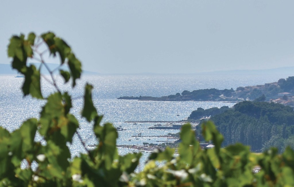 Semesterhus - Omis , Kroatien - CDT272 23