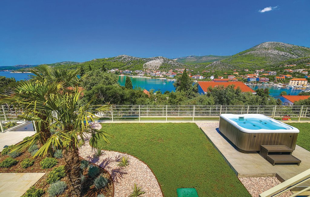 Feriehus - Trogir-Seget Vranjica , Kroatia - CDT717 19