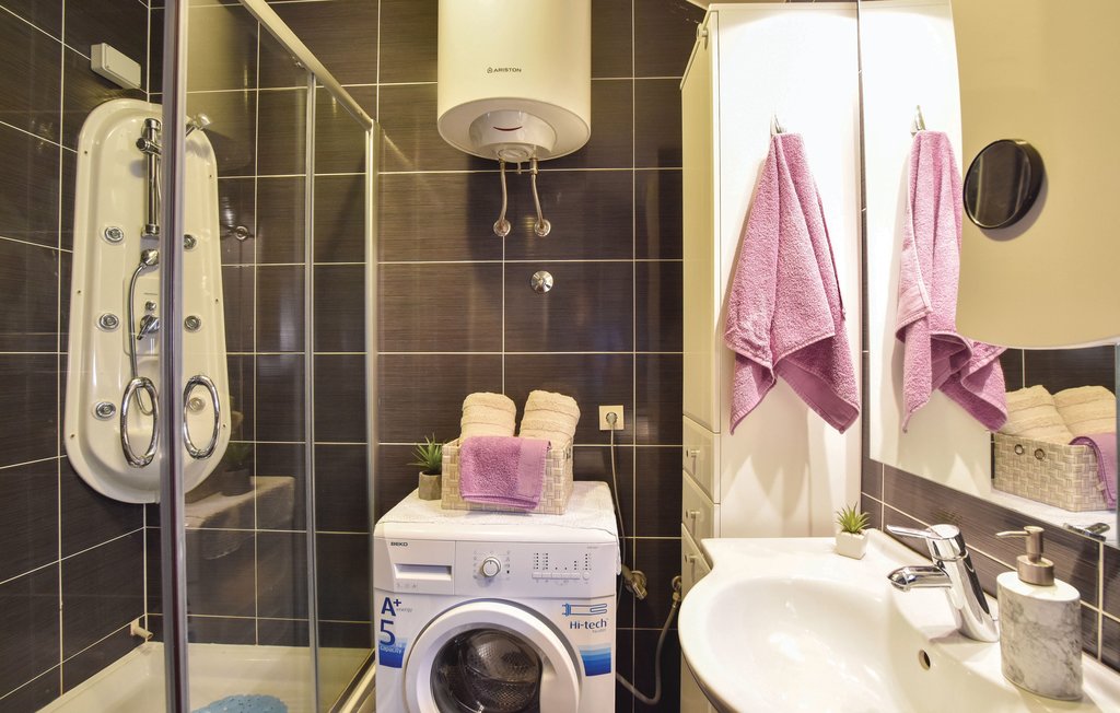 Feriehuse - Split-Vojnic Sinjski , Kroatien - CDT302 37