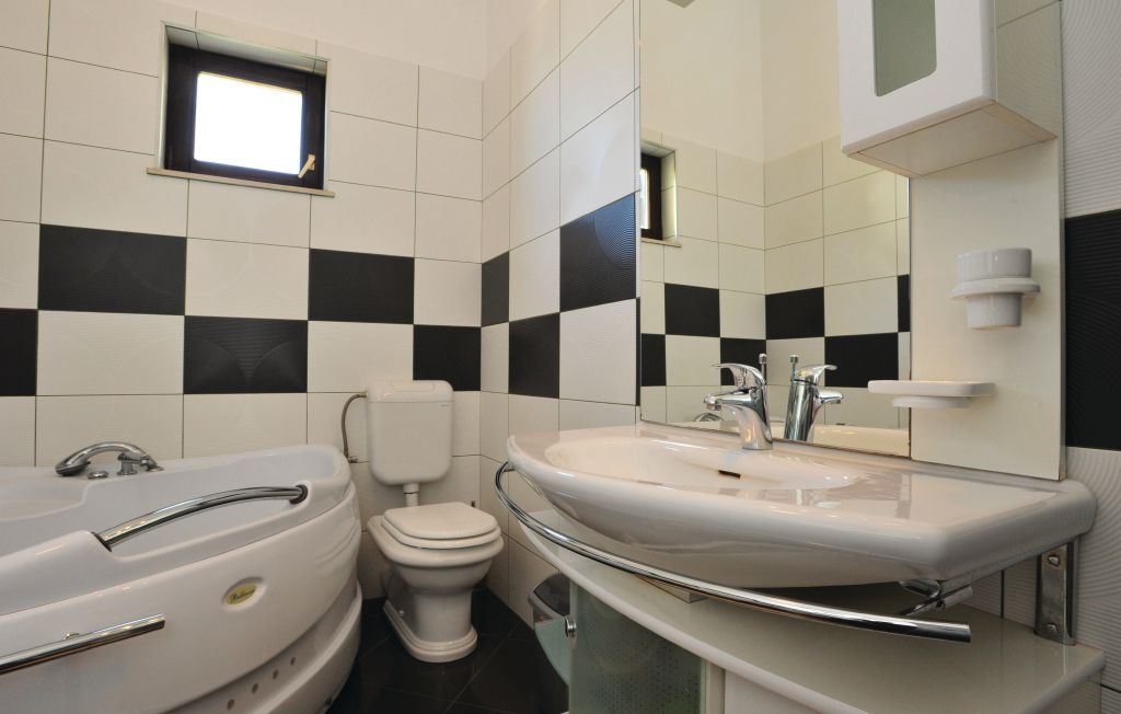 Semesterhus - Omis , Kroatien - CDT272 47