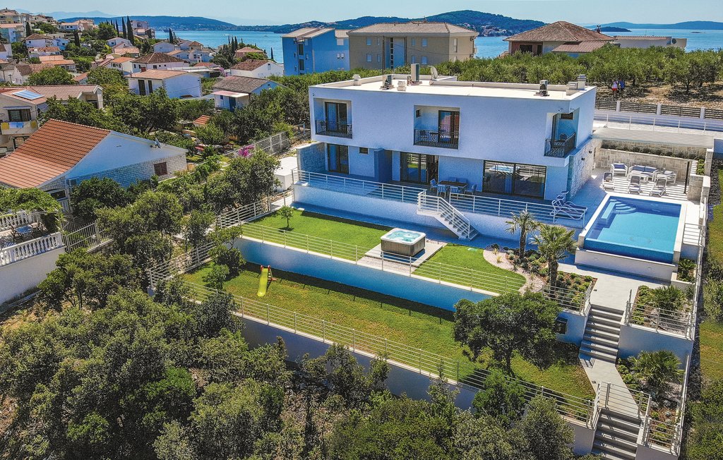 Feriehus - Trogir-Seget Vranjica , Kroatia - CDT717 1