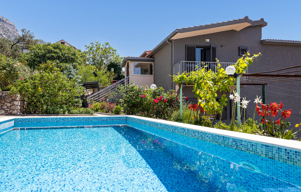 Semesterhus - Omis , Kroatien - CDT272 10