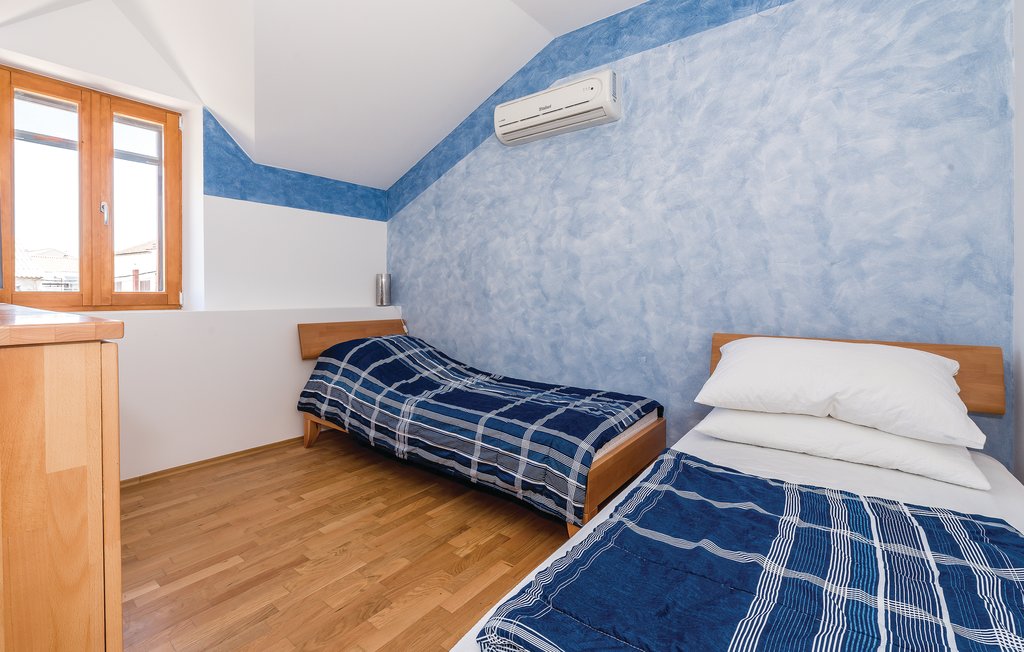 Ferienhaus - Vodice , Kroatien - CDV739 18