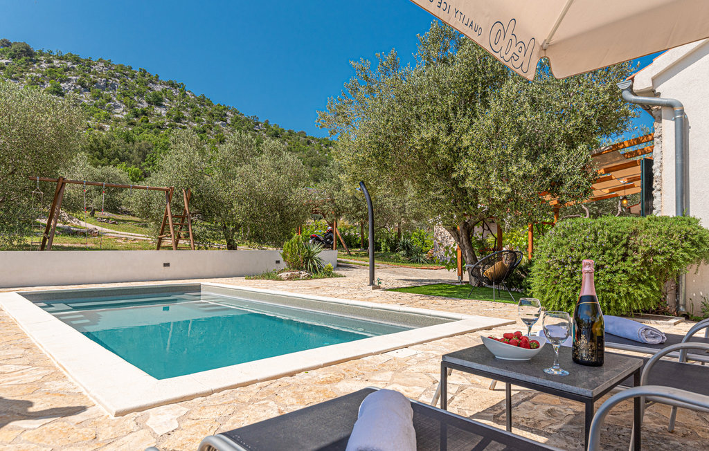 Ferienhaus - Vodice , Kroatien - CDV880 2