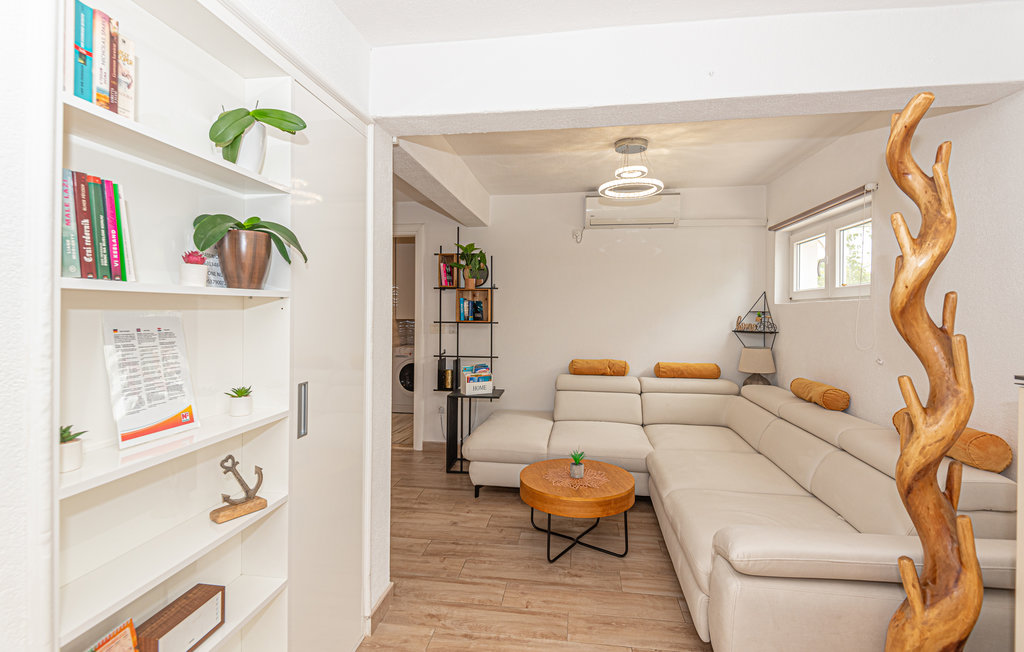 Ferienhaus - Vodice , Kroatien - CDV727 24