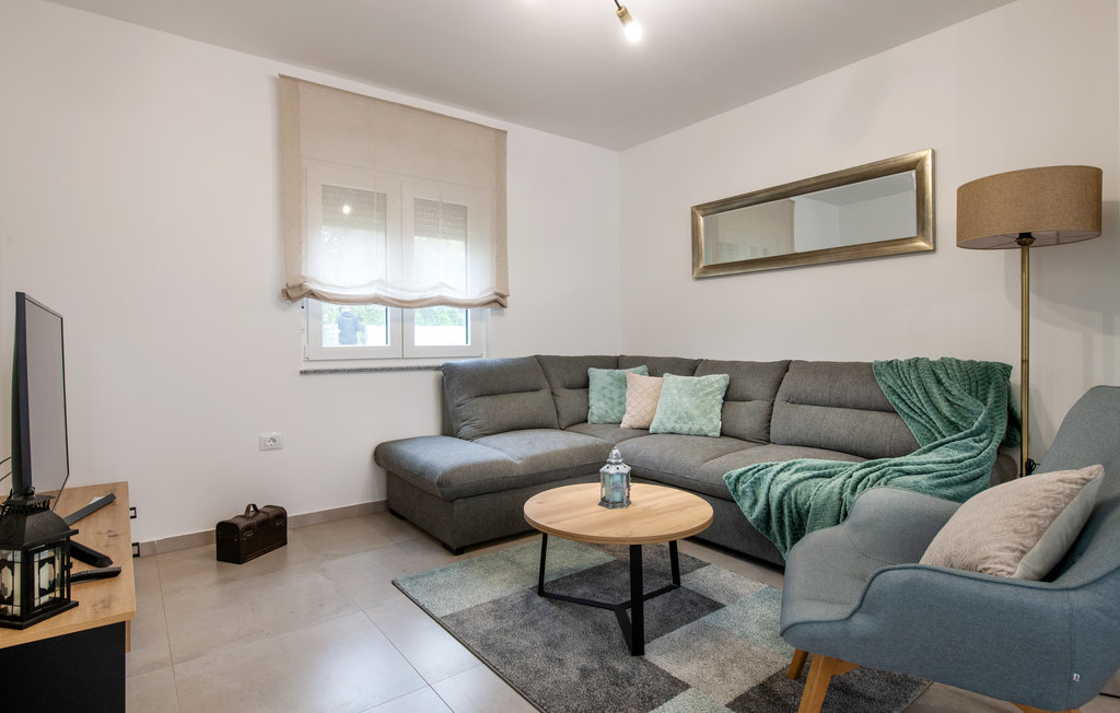 Semesterhus - Pula-Radeki Glavica , Kroatien - CIC027 19