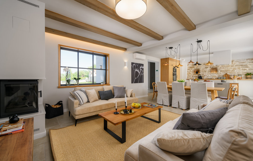 Semesterhus - Tinjan , Kroatien - CIC795 24