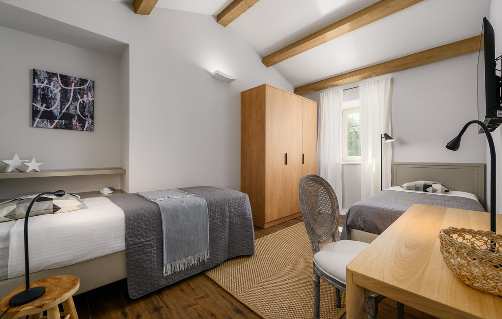 Semesterhus - Tinjan , Kroatien - CIC795 31