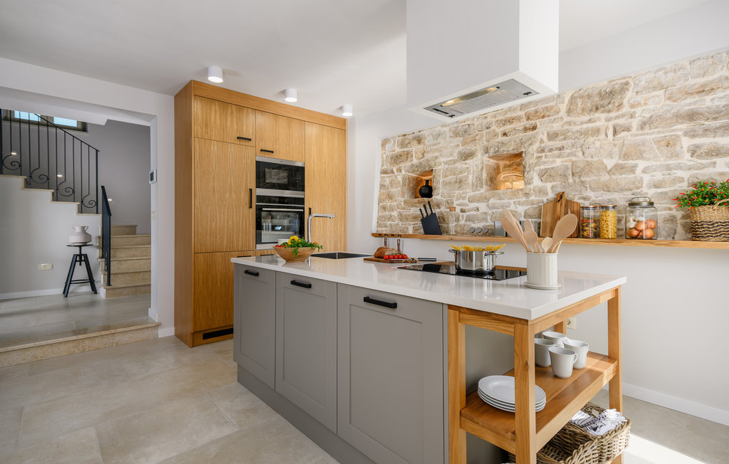 Semesterhus - Tinjan , Kroatien - CIC795 5