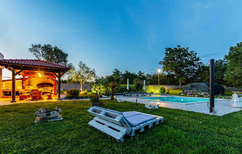 Semesterhus - Pula-Loborika , Kroatien - CIC120 17