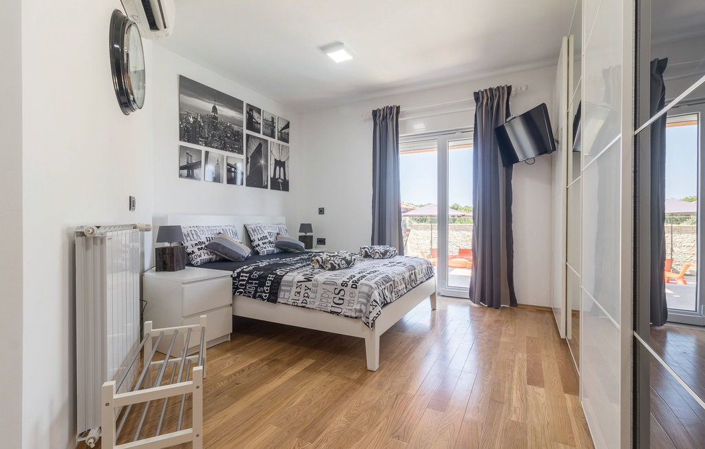 Feriehuse - Pula-Valtura , Kroatien - CIC622 52