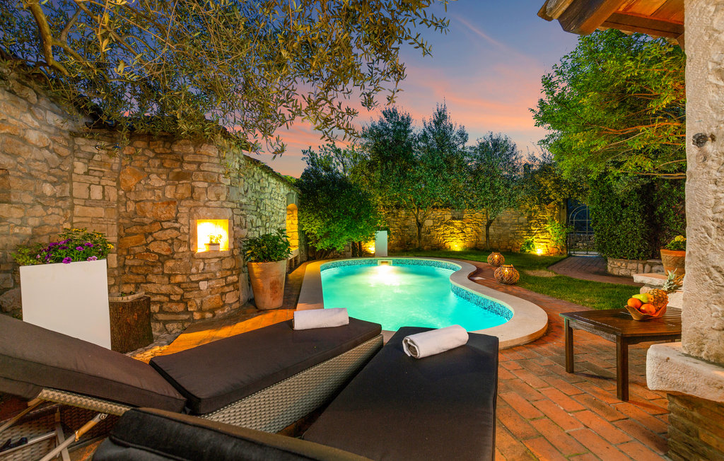 Feriehus - Krnica , Kroatia - CIK127 2