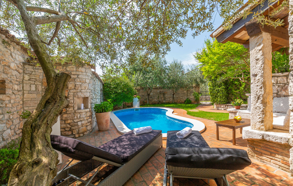 Feriehus - Krnica , Kroatia - CIK127 10