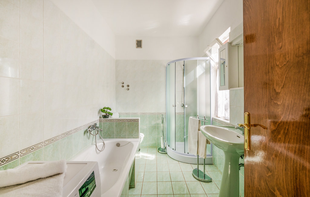 Semesterhus - Labin-Tomovi , Kroatien - CIK805 31