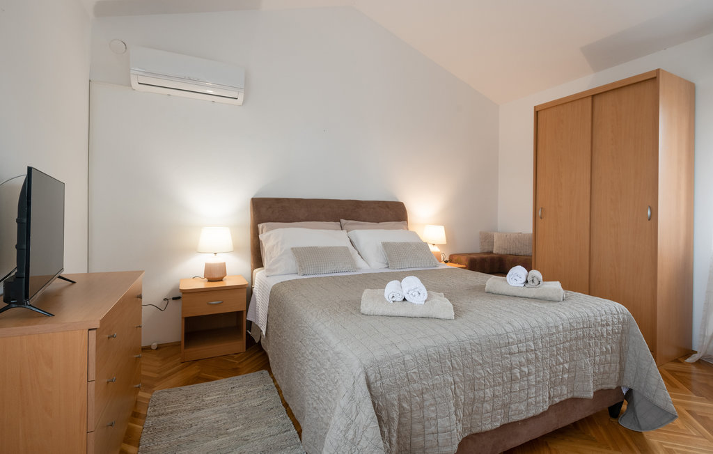 Feriehus - Krnica , Kroatia - CIK054 28