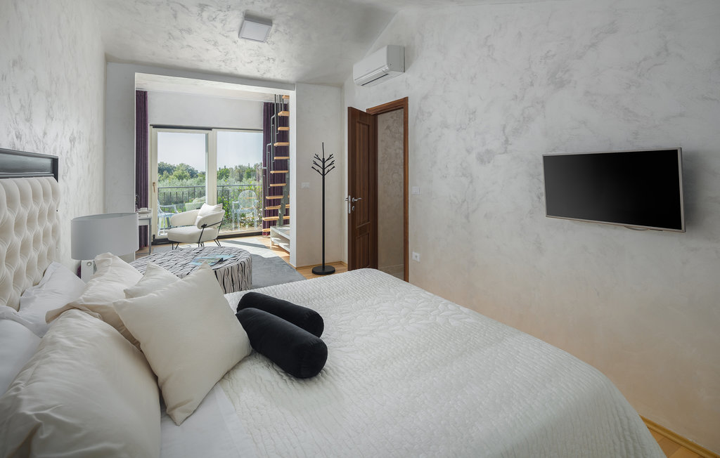 Ferienhaus - Pula-Valtura , Kroatien - CIL555 42