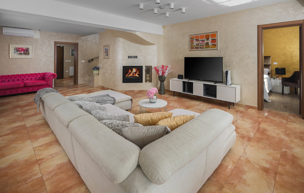 Ferienhaus - Pula-Valtura , Kroatien - CIL555 34