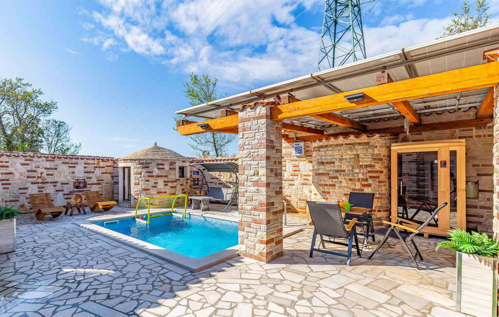 Semesterhus - Medulin , Kroatien - CIM379 9