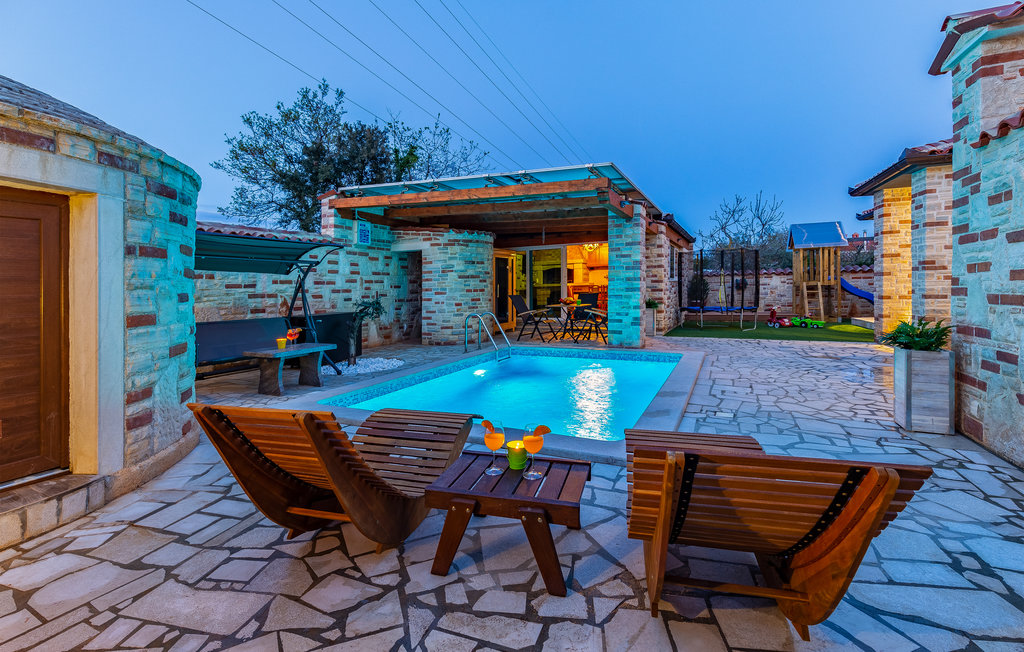 Semesterhus - Medulin , Kroatien - CIM379 14