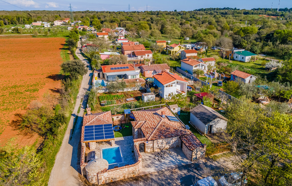 Semesterhus - Medulin , Kroatien - CIM379 20