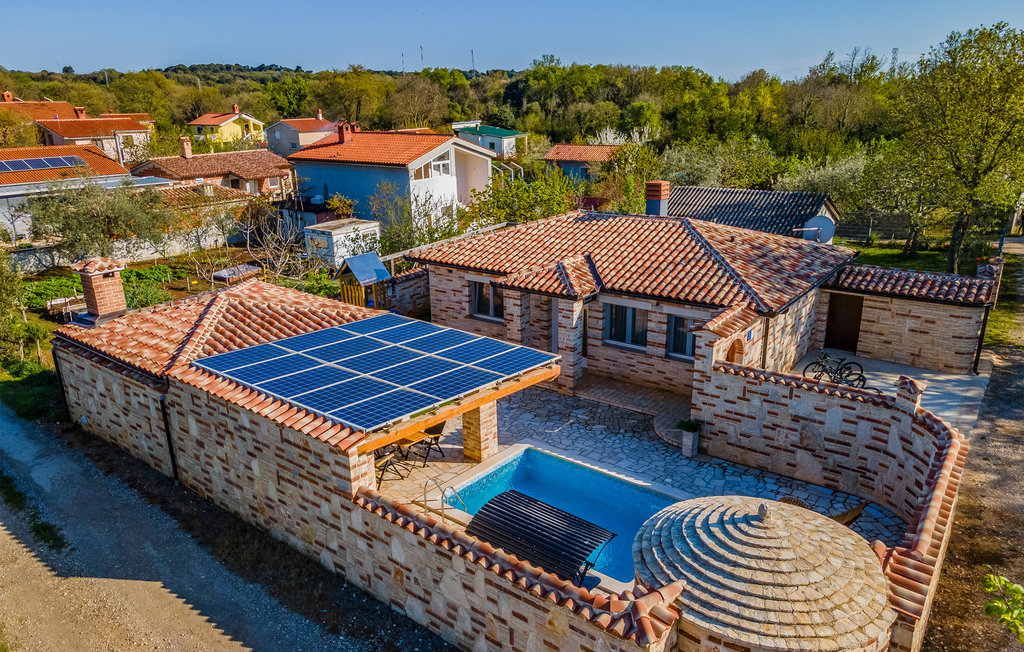 Semesterhus - Medulin , Kroatien - CIM379 18