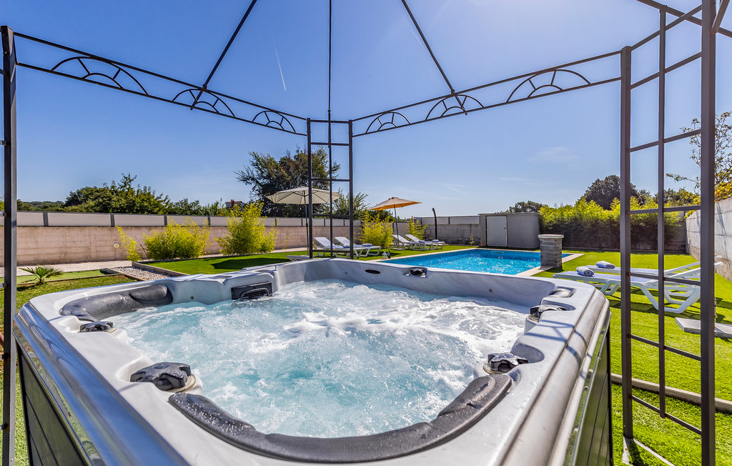 Feriehuse - Medulin , Kroatien - CIM550 2