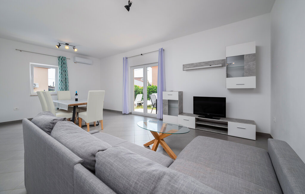 Ferienhaeuser - Medulin , Kroatien - CIM697 3