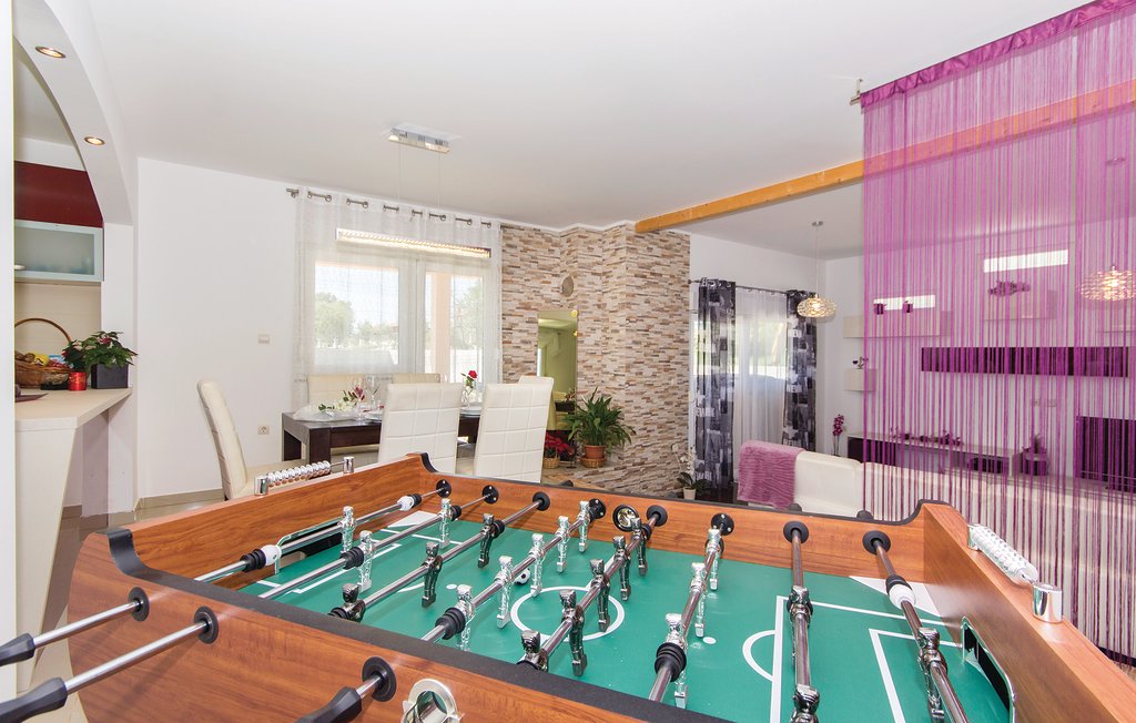 Semesterhus - Pula-Sisan , Kroatien - CIP899 28