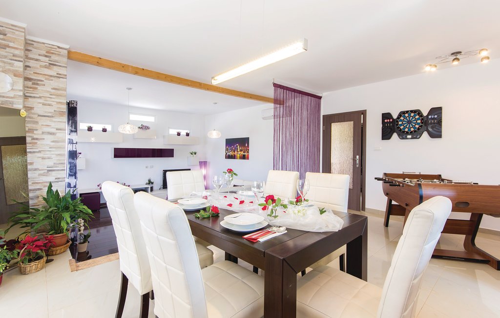 Semesterhus - Pula-Sisan , Kroatien - CIP899 8