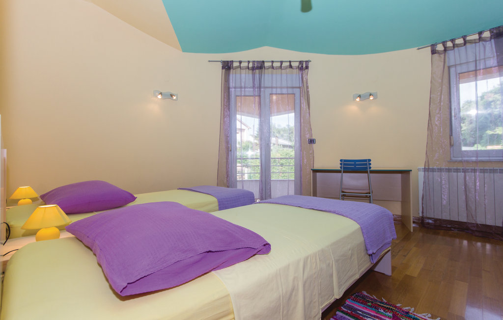 Feriehus - Pula , Kroatia - CIP700 51